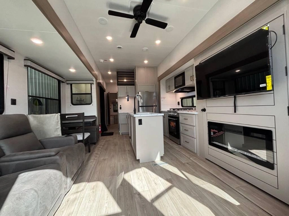 Jayco Jay Flight Bungalow 401loft 2027 alt