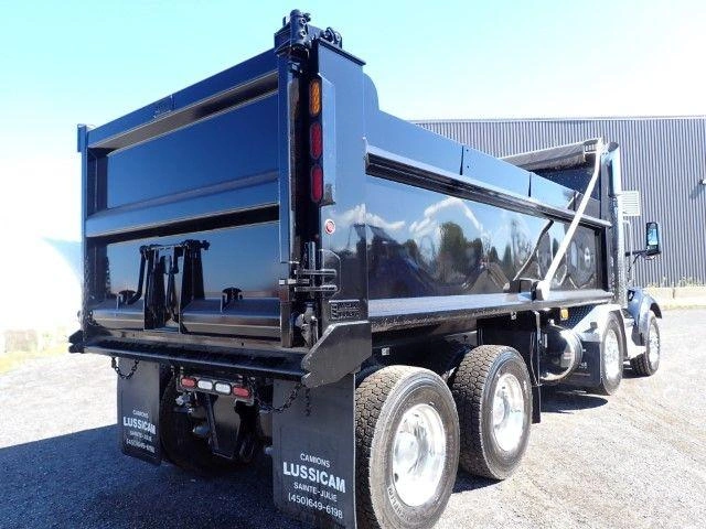 Peterbilt 567 2024