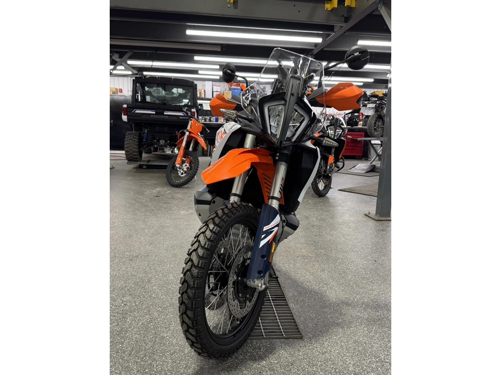 2026 Ktm 890 Adventure R alt