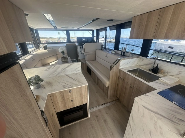 2026 Cobra Yachts Seamaster 45 alt