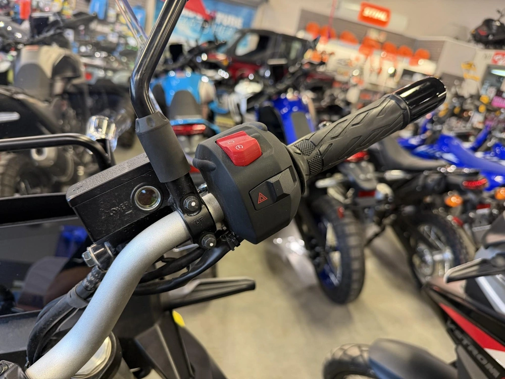 2026 Suzuki V-strom 800 alt