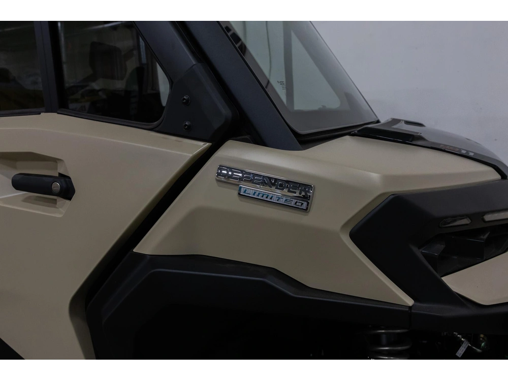 2026 Can-am Defender Ltd Hd11 8jte alt