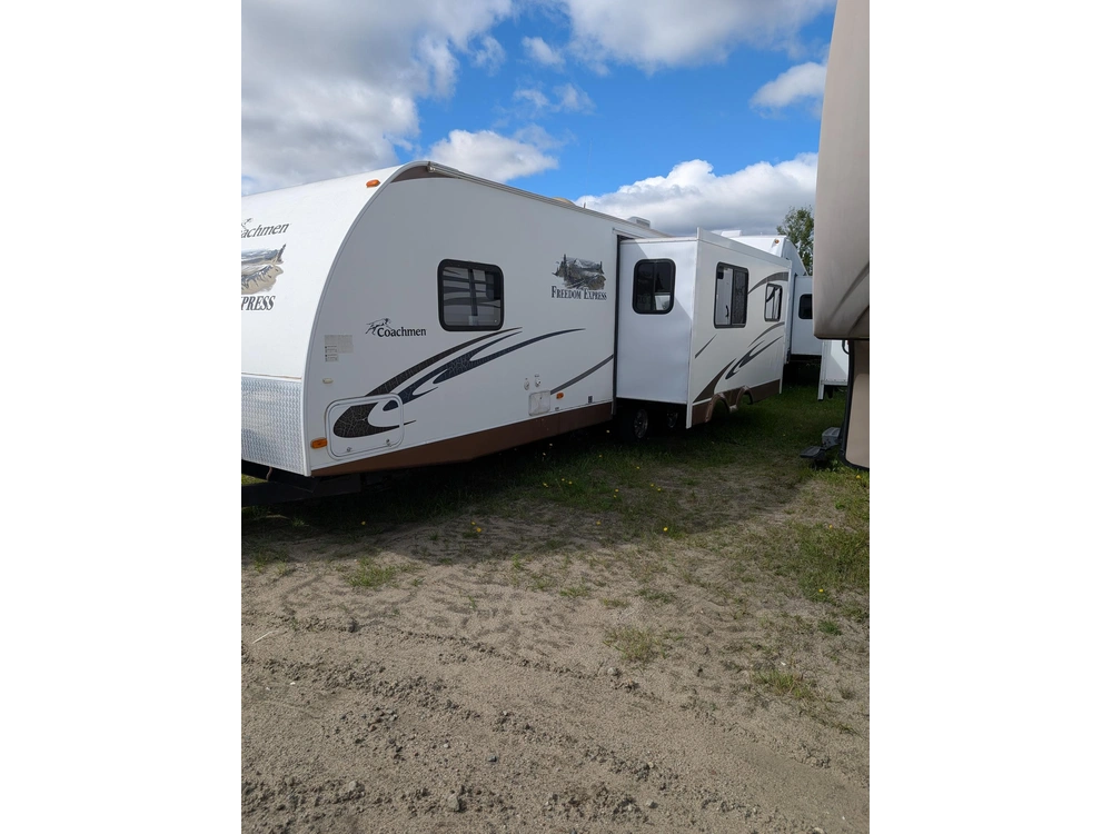 Coachmen Freedom Express 295rl 2012 alt