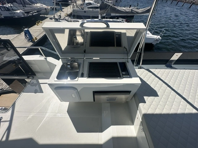 2026 Cobra Yachts Seamaster 45 alt