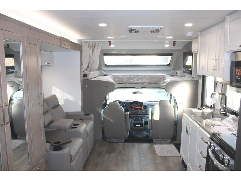 Entegra Coach Odyssey 24b 2027 alt