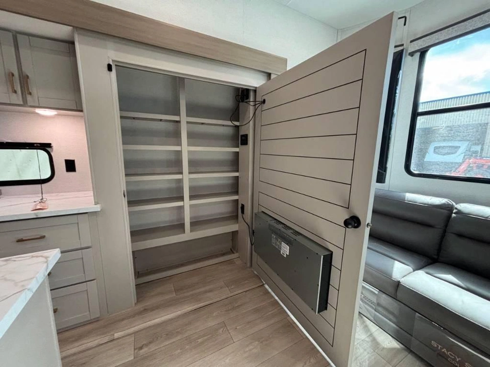 Jayco Jay Flight Bungalow 401loft 2027 alt