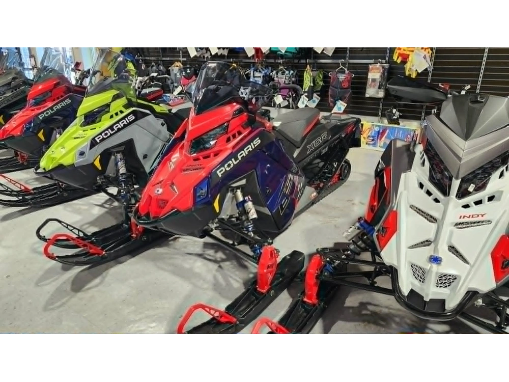 Polaris 650 Indy Xcr 136 2025 alt