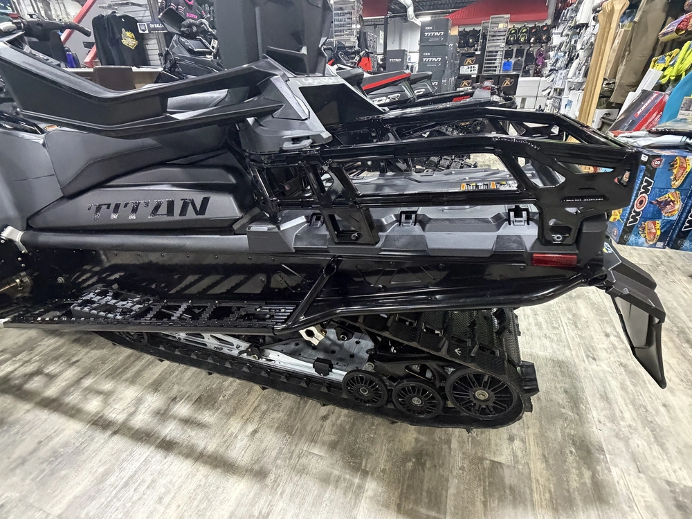 2027 Polaris Prostar Titan Adventure alt
