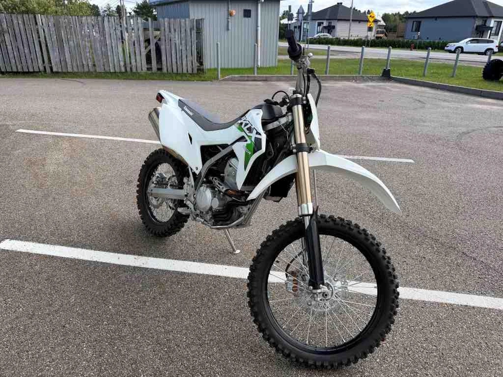 Kawasaki Klx300ctfn 2026 alt