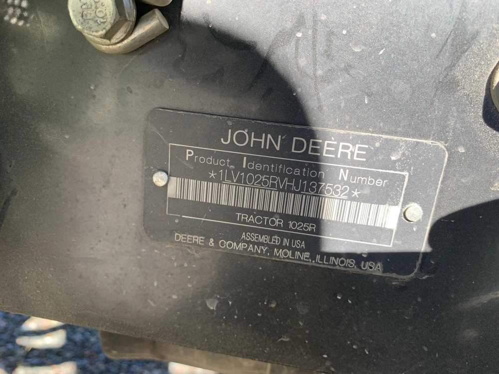 2017 John Deere 1025r alt