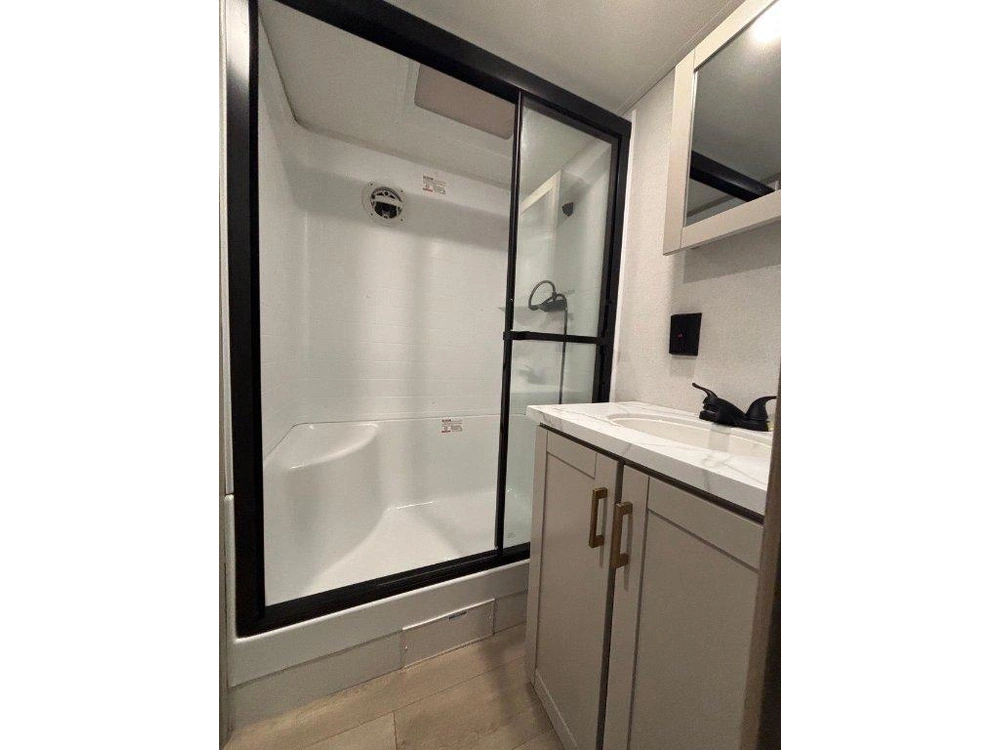 Jayco Jay Flight Bungalow 401loft 2027 alt
