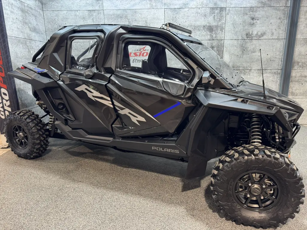 Polaris RZR Pro XP 4 / XP4 Premium 2023 - | 1300km, Cabiné + Chauffage + Audio + Caméra + Garantie