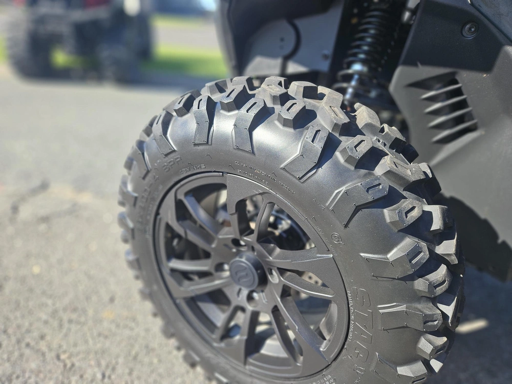2025 Cfmoto Cforce 800 Touring alt