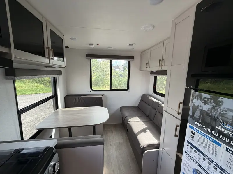 2027 Jayco JAY FLIGHT SLX 210QB