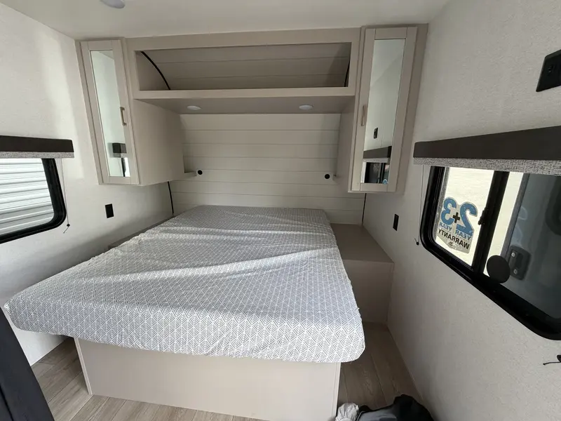 2027 Jayco JAY FLIGHT SLX 210QB