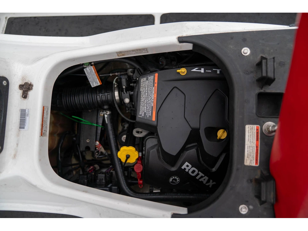 2006 Sea-doo Wake 150 - Red/white alt