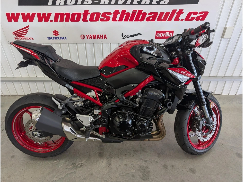 Kawasaki Z 900 2024 alt