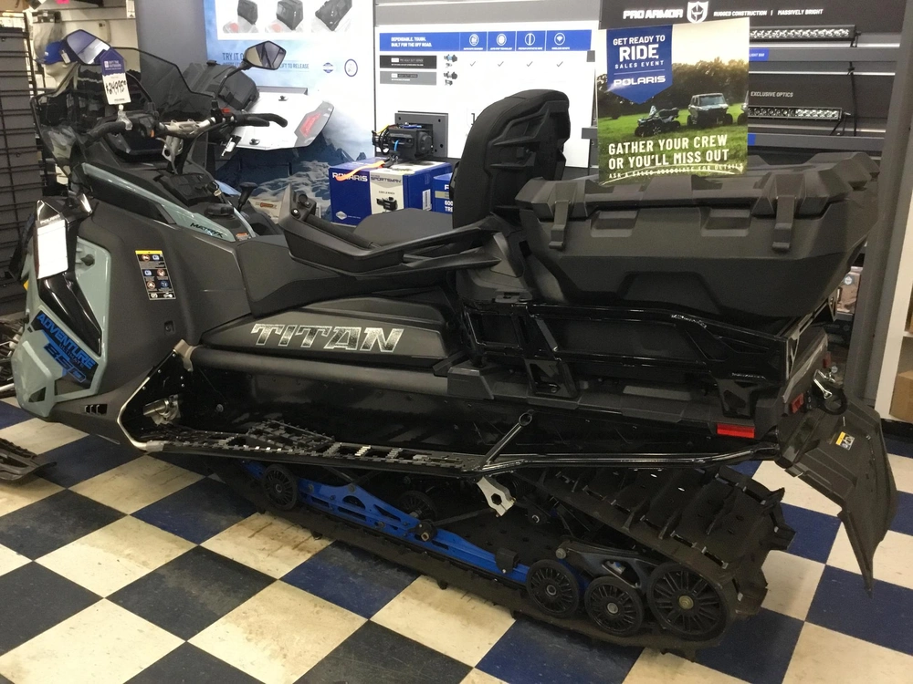 2026 Polaris 850 Titan Adv Ultimate 155 1.8 alt