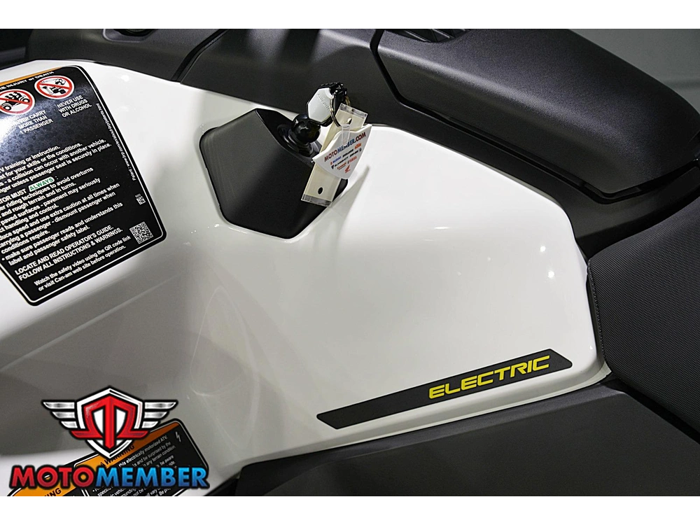 2026 Can-am Outlander Electric Max