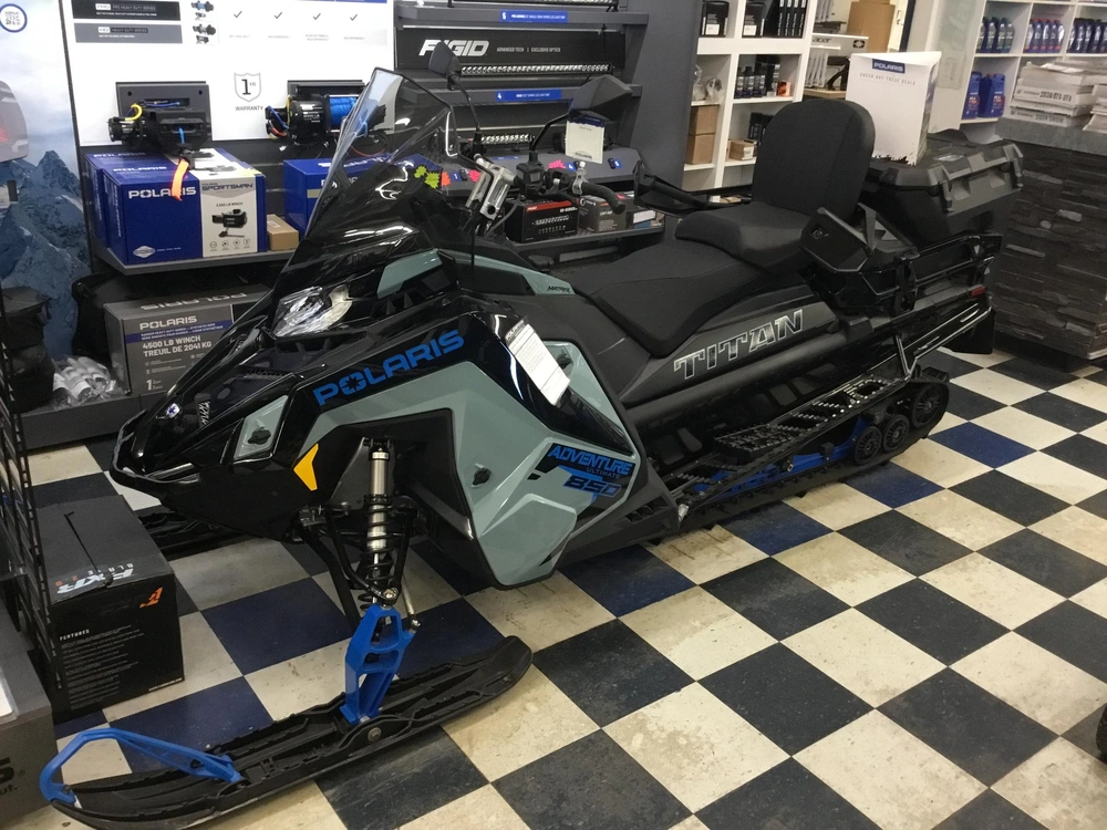 2026 Polaris 850 Titan Adv Ultimate 155 1.8 alt