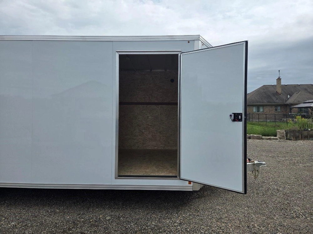 2026 Enbeck Aluminum Enclosed 8.5' X 24' Ta alt