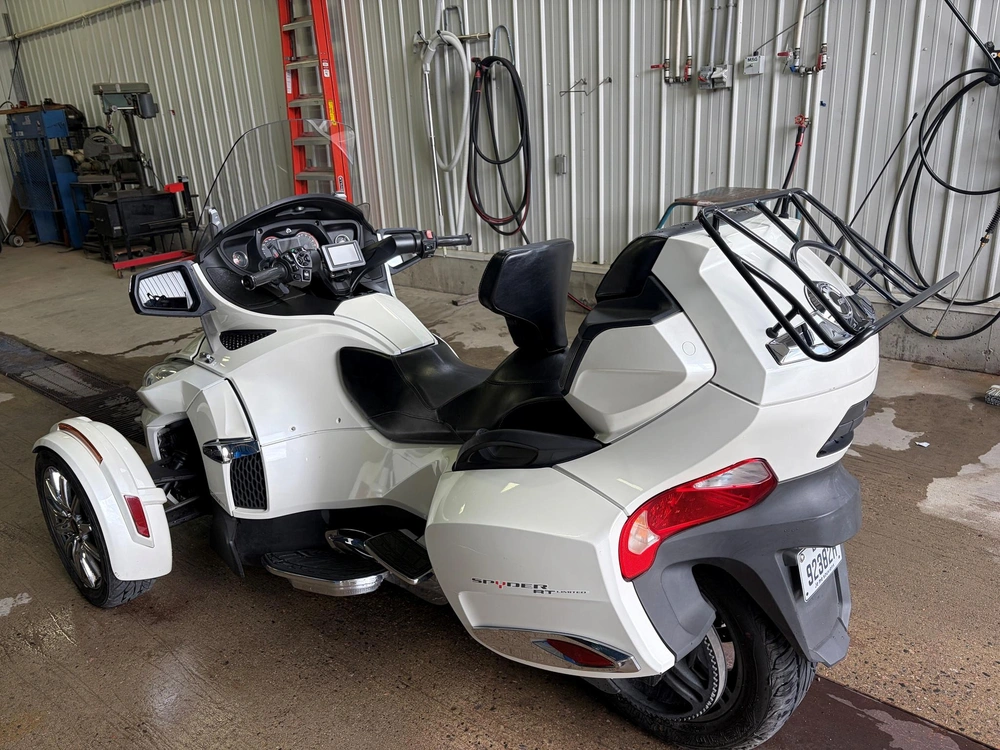 Can-am Spyder Rt Ltd 2014 alt