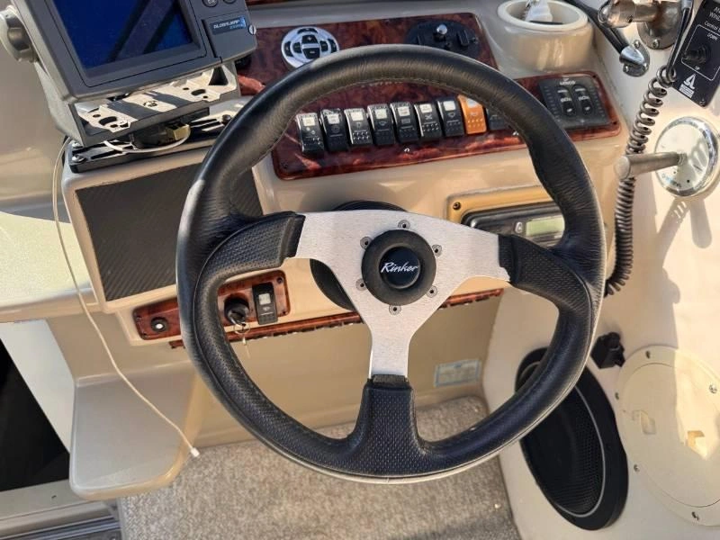 Rinker Boat Co Fiesta Vee 270 2003 alt