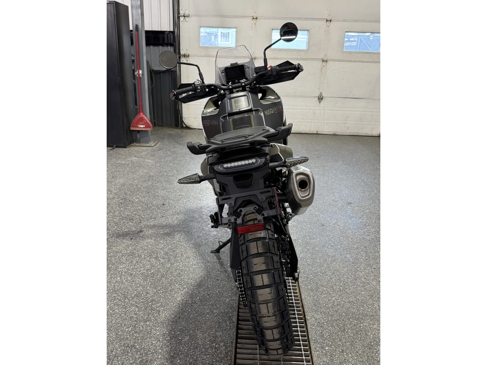 Husqvarna Norden 901 2025 alt
