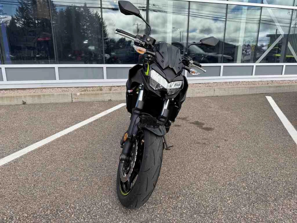 Kawasaki Z650 2022 alt