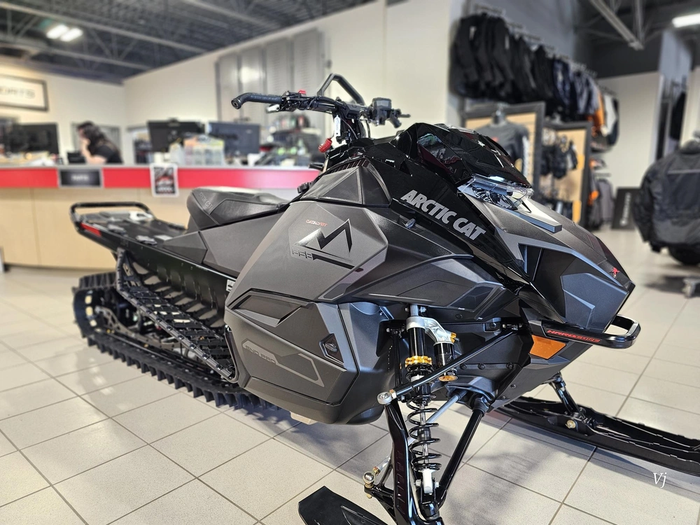 2027 Arctic Cat M 858 Sno Pro 154 2.6 G8 Display alt