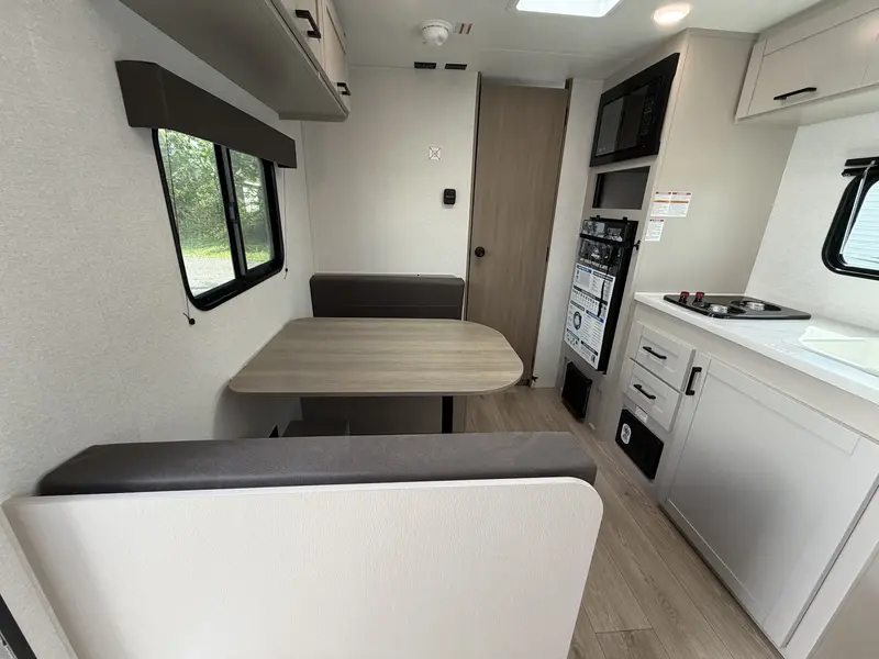 2027 Jayco JAY FLIGHT SLX - SPORT EDITION 170FQ