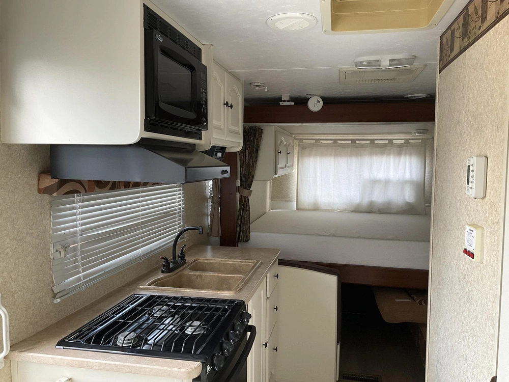 2008 Keystone Rv Outback 23krs alt