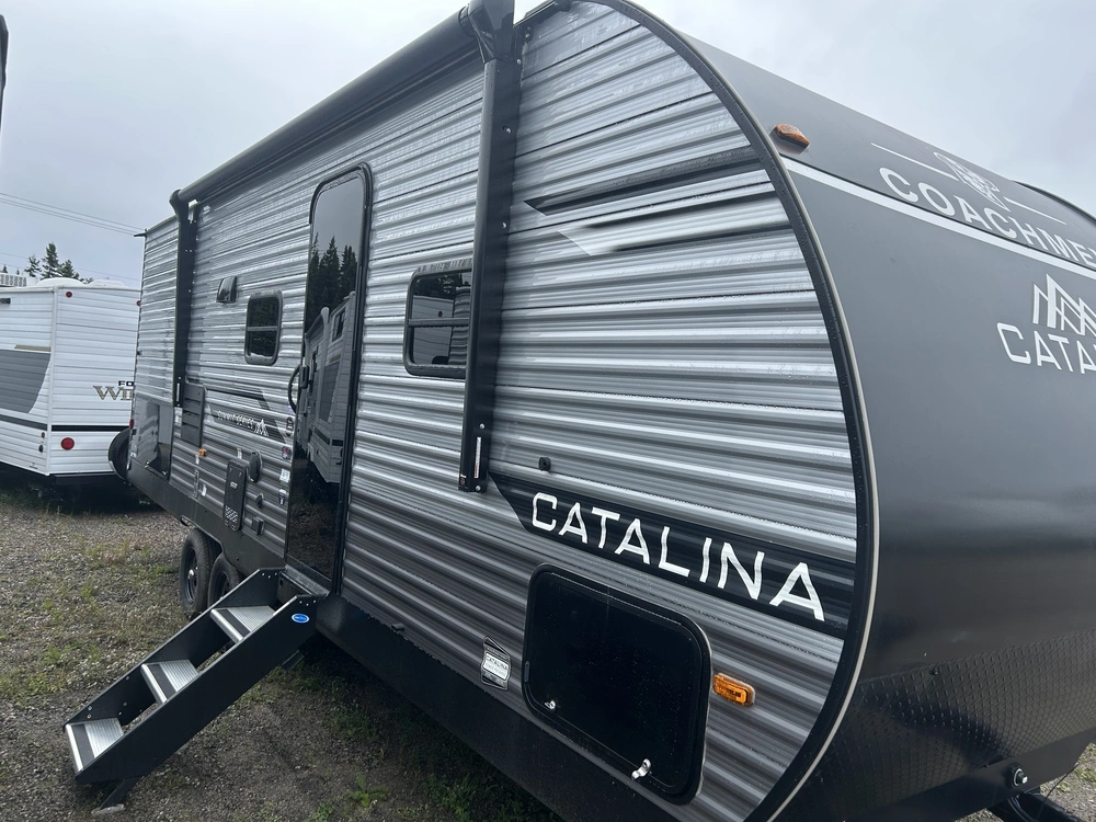 Coachmen Catalina 231bhs 2026 alt