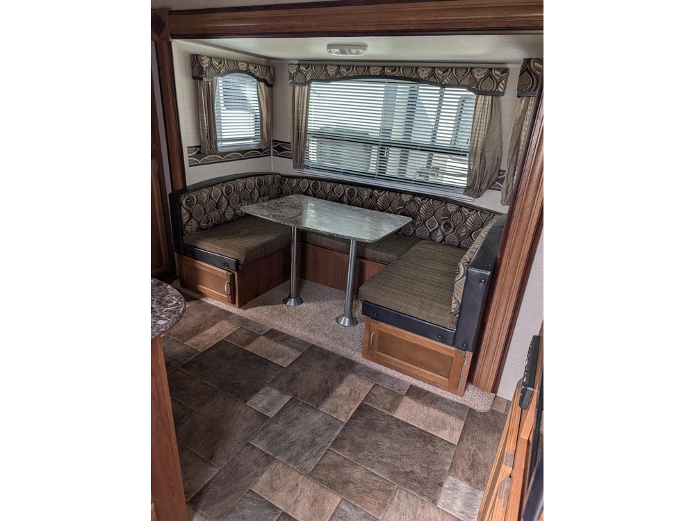 Keystone Rv Springdale 2400bh 2016 alt