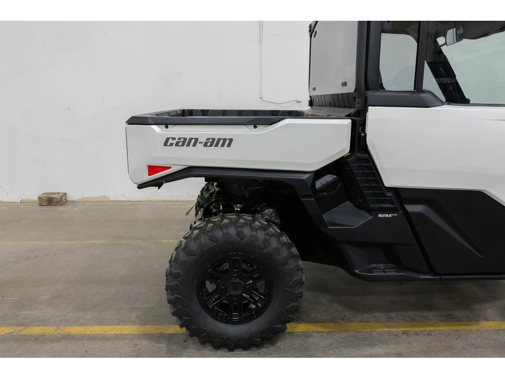 2026 Can-am Defender Ltd Hd11 8jtd alt