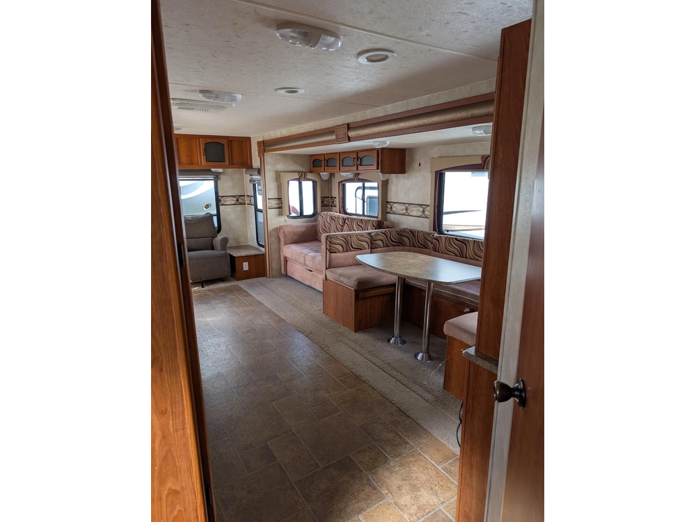 Coachmen Freedom Express 295rl 2012 alt