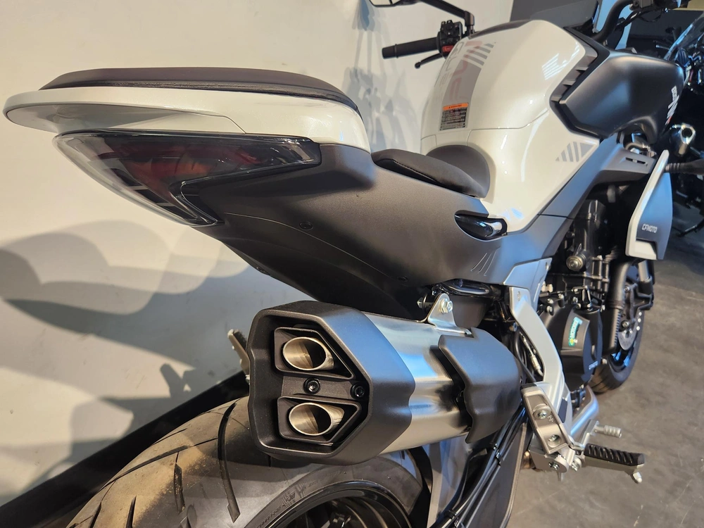 2024 Cfmoto Nk 800 Sport *5.99%/60 Mois💳 alt