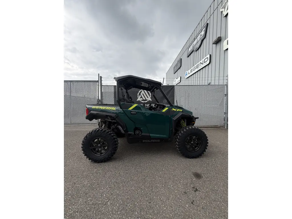 2027 Polaris General XP 1000 Ultimate