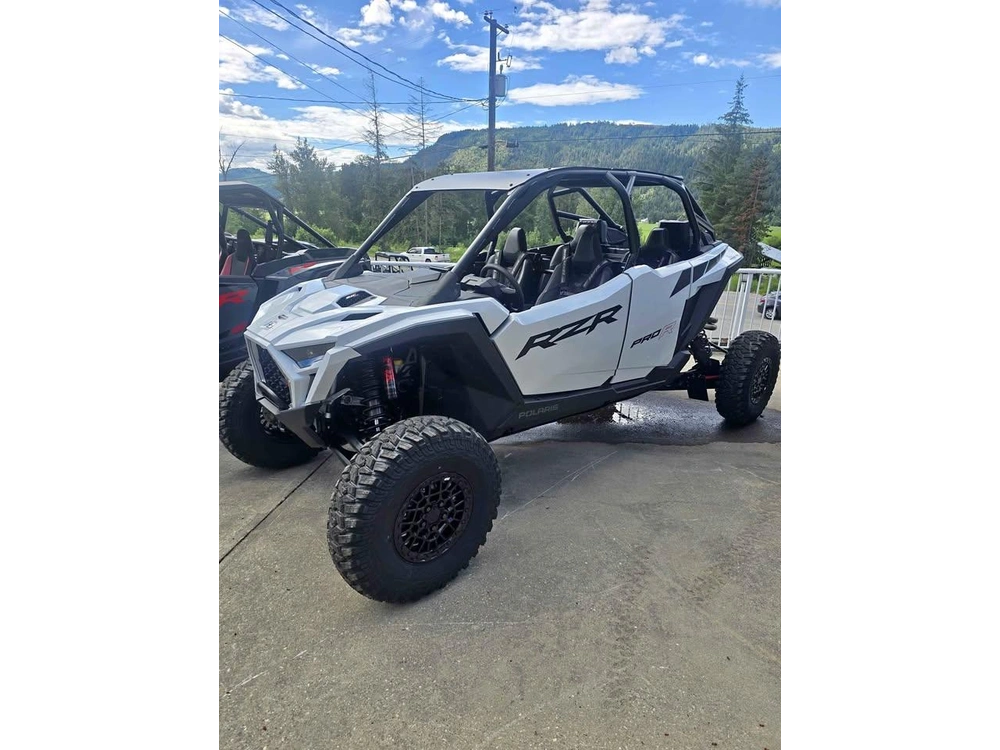 2026 Polaris Rzr Pro R 4 Ultimate Ghost White Metallic alt