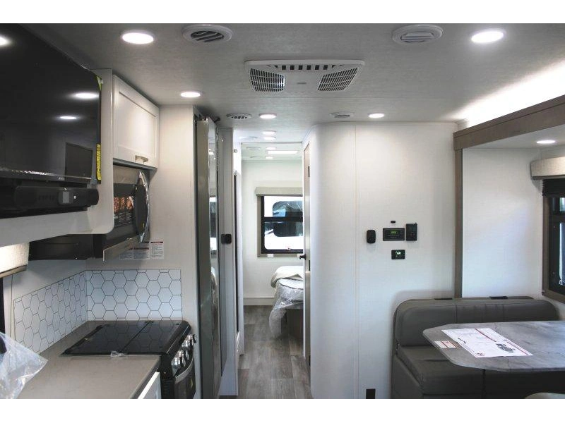 Entegra Coach Odyssey 29v 2027 alt