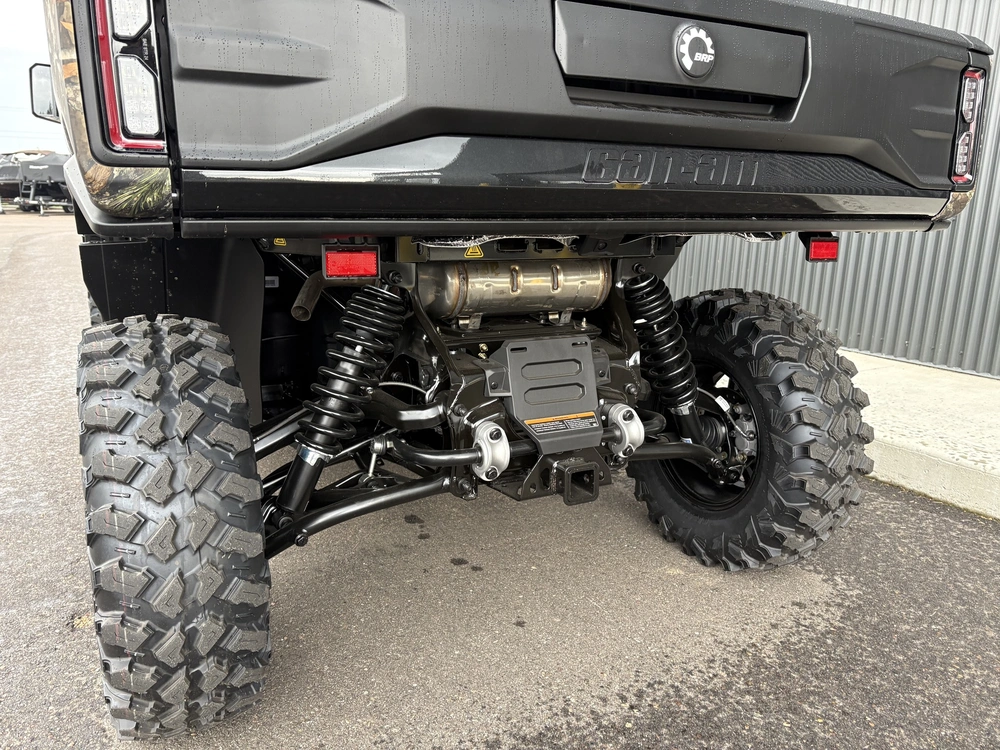 2027 Can-am Defender Max Limited Cab Hd11 6mvc alt