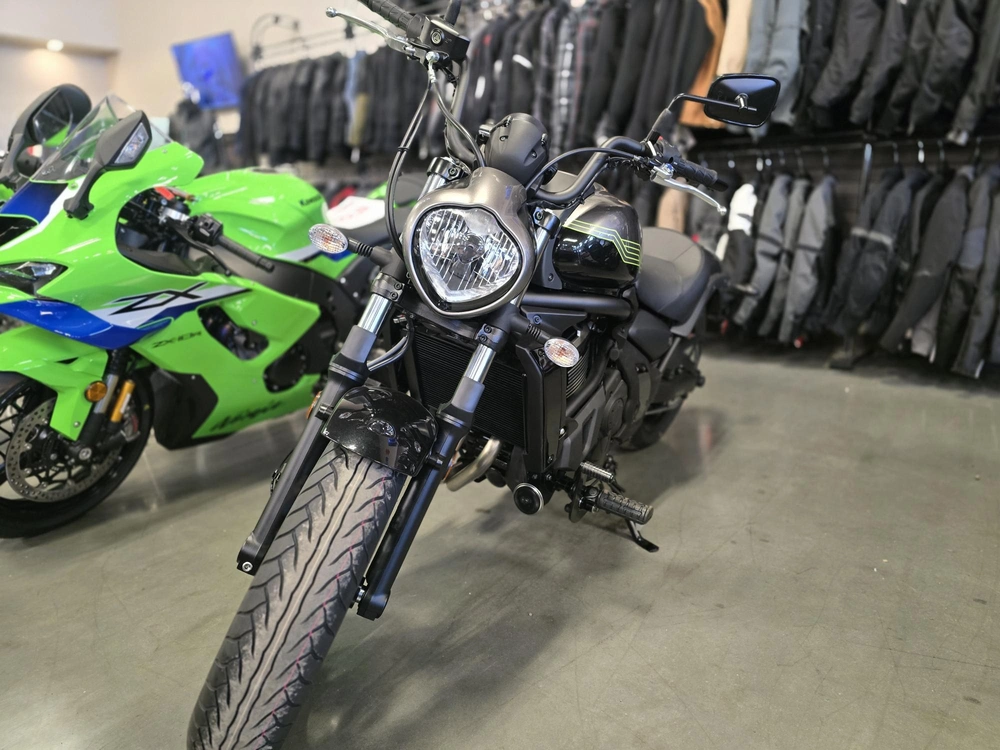 2026 Kawasaki Vulcan S Metallic Graphite Gray alt