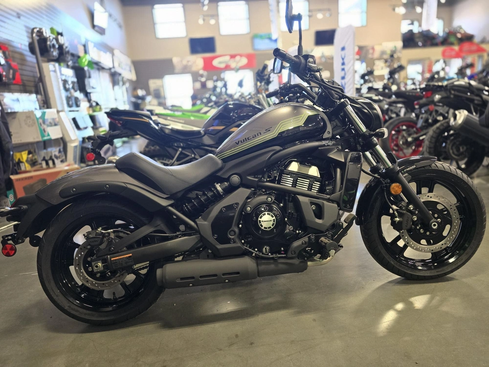2026 Kawasaki Vulcan S Metallic Graphite Gray alt