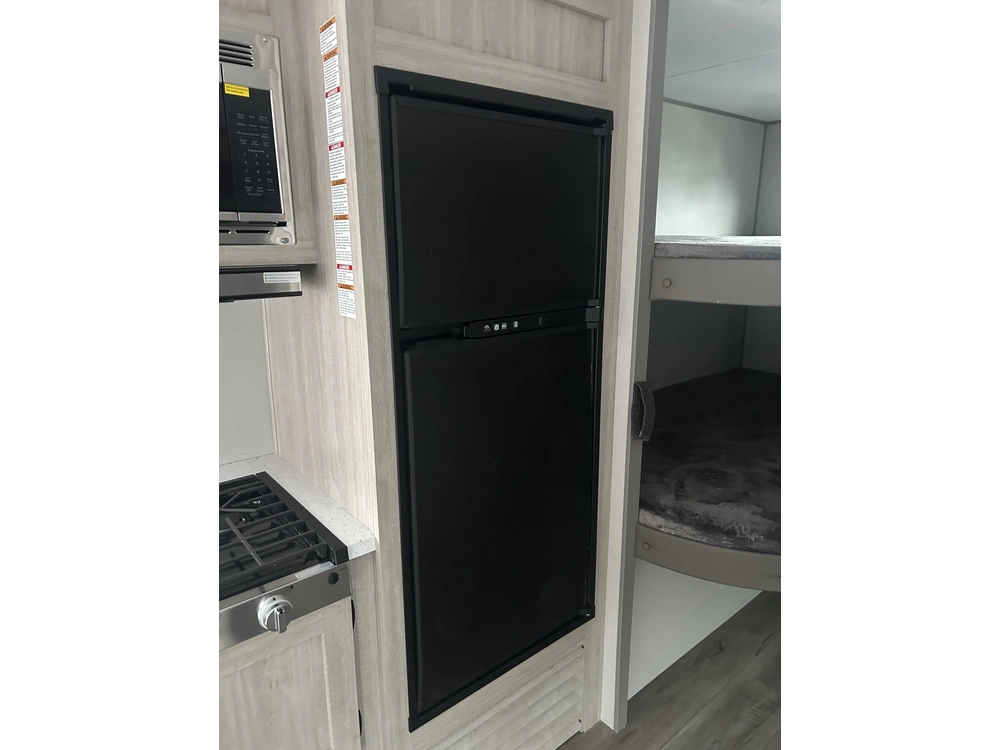 Coachmen Catalina 231bhs 2026 alt