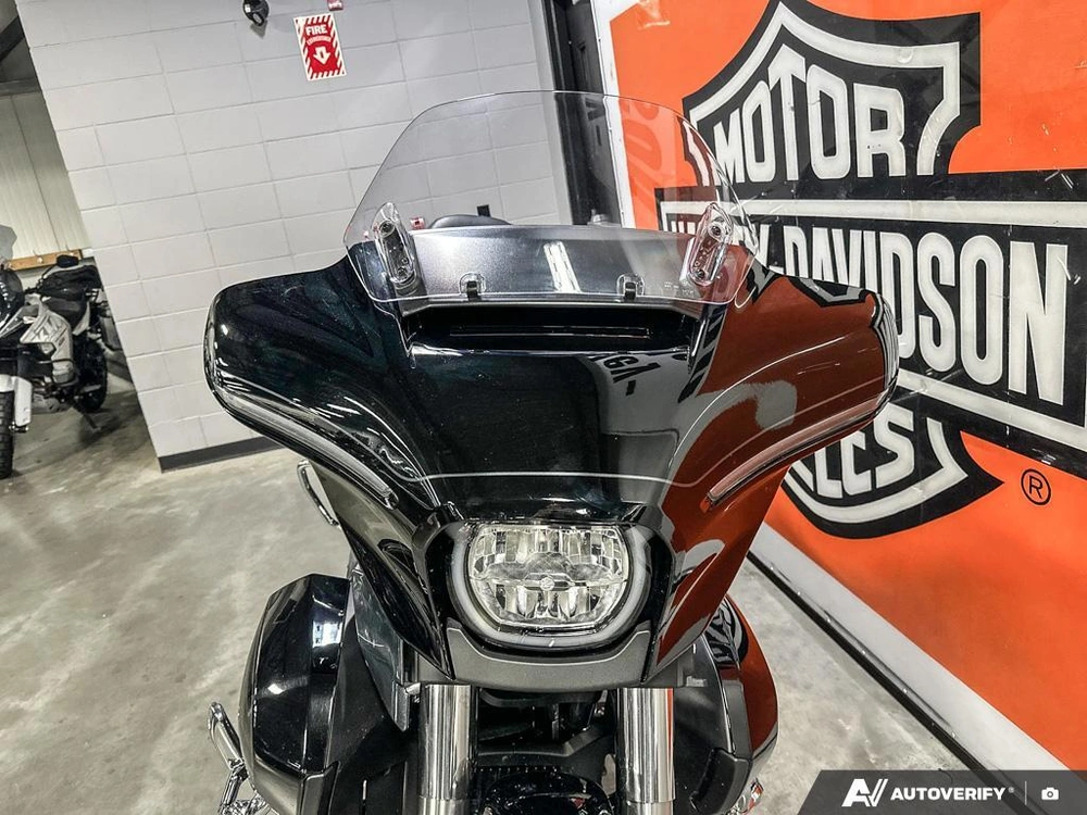 2025 Harley-davidson Street Glide Ultra alt
