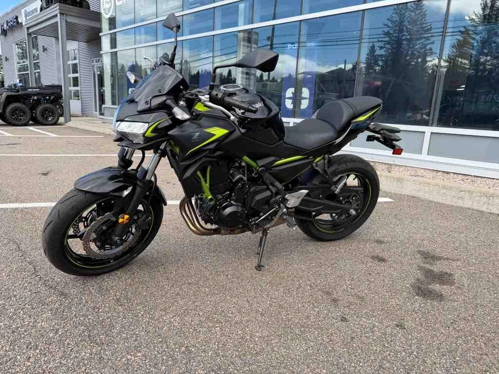 Kawasaki Z650 2022 alt