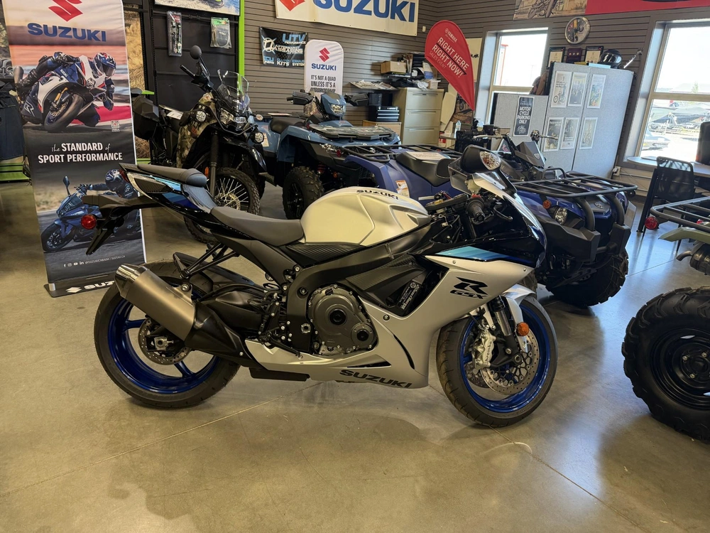 2026 Suzuki Gsx-r600 alt