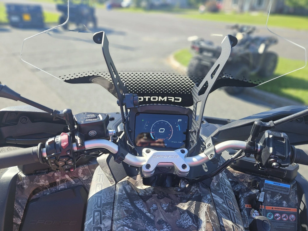 2025 Cfmoto Cforce 800 Touring alt