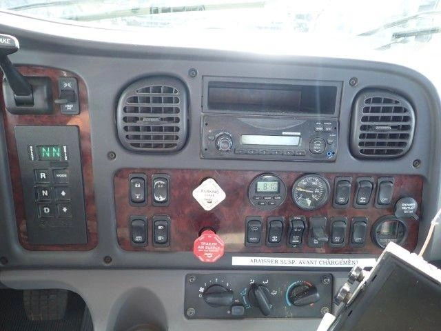 Freightliner 114sd 2013