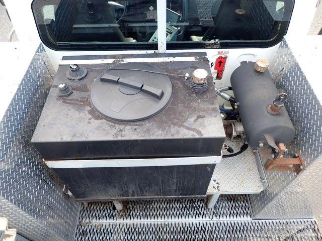 Freightliner 114sd 2013